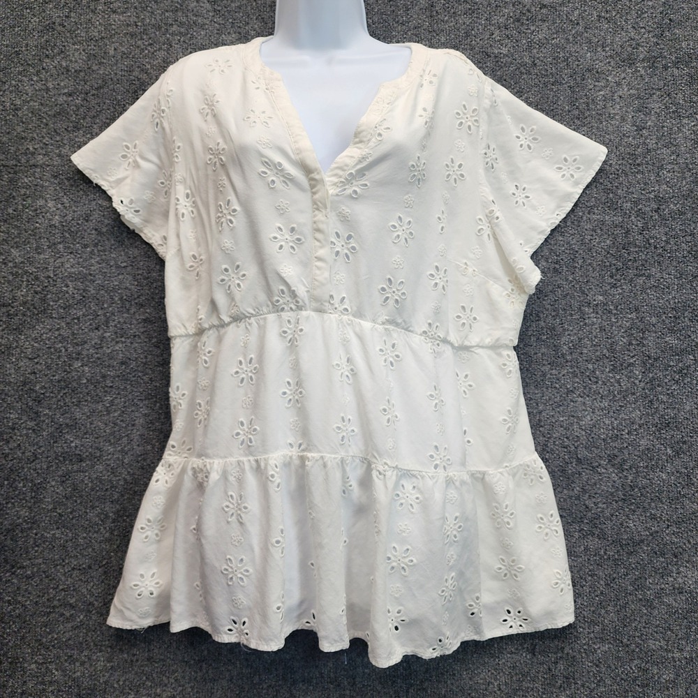 Torrid Plus Size Eyelet Embroidered Babydoll Peplum Blouse Rayon Top Size 2